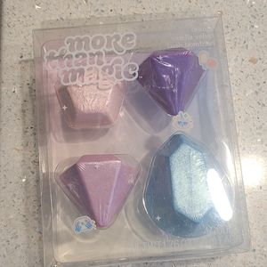NWT More than Magic Orange Vanilla Velvet Glitter Bath Bomb Set for Girls